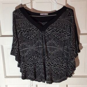 Black and Gray Geometric Patterned Top